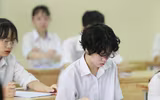 Thí sinh rạng rỡ sau 60 phút thi Ngoại ngữ